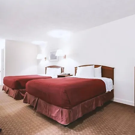 Sky-Palace Inn & Suites Mccook Extérieur photo