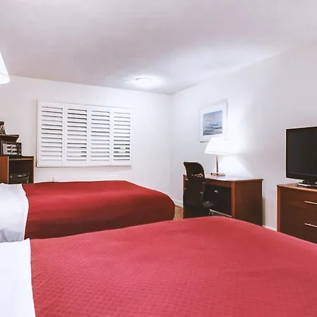 Sky-Palace Inn & Suites Mccook Extérieur photo