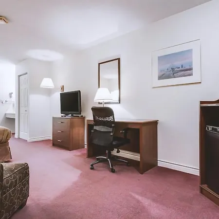 Sky-Palace Inn & Suites Mccook Extérieur photo