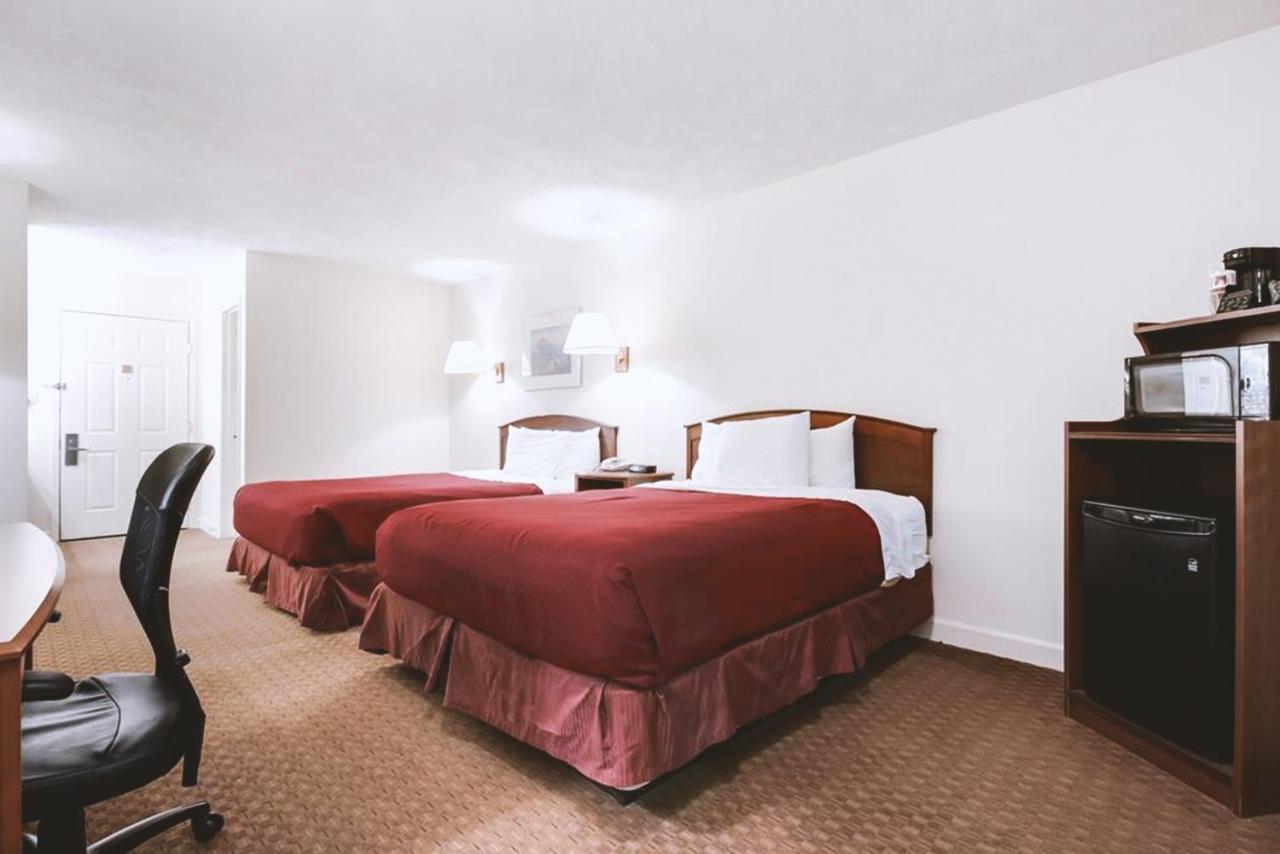 Sky-palace & Hotel McCook